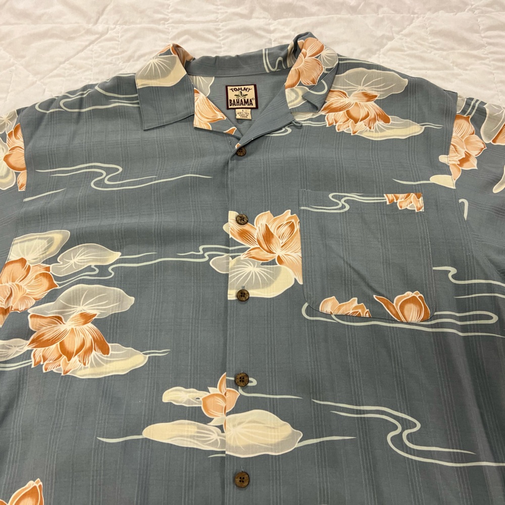 Vintage Tommy Bahama 100% Silk Shirt